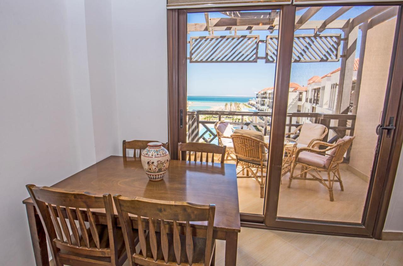 Premium Sea View 2 Bedrooms 2 Bathrooms Apartment Located Within Gravity Hotel & Aquapark ฮูร์กาดา ภายนอก รูปภาพ